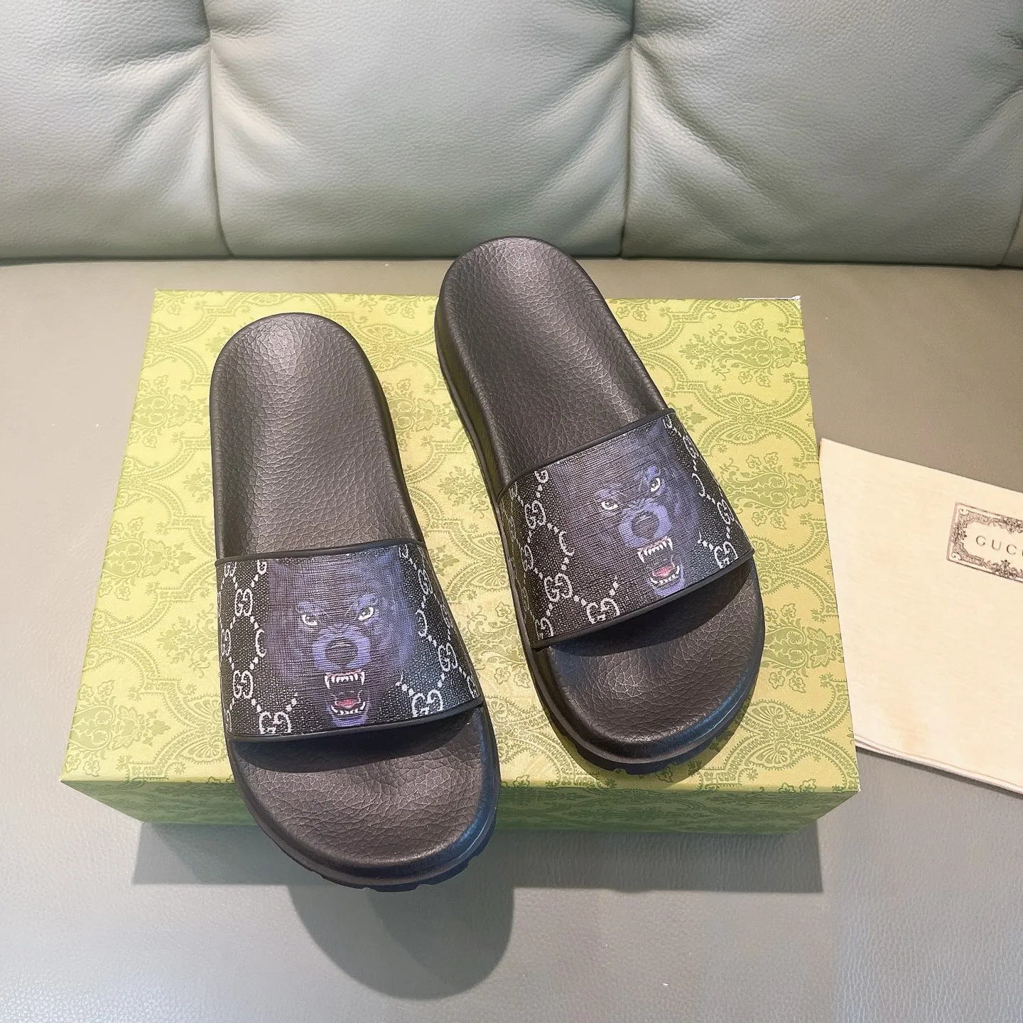 Men's Men's Shoes 130🐮🐮Gucci Gucci Slippers Gucci 2024 latest beach sandals slippers Original molding double G LOGO Original molding consistent Outsole: Men's Men's Shoes u double-layer outsole Size: 35-46